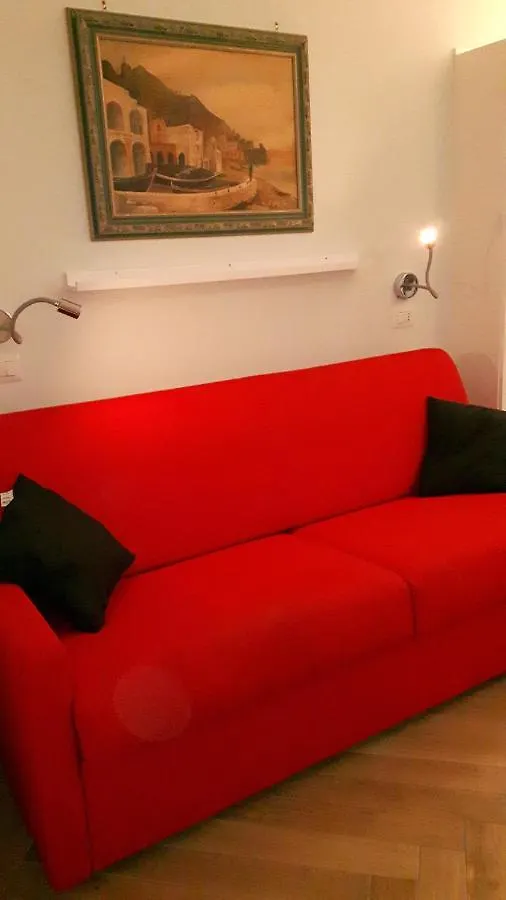 Carpe Diem: Amalfi Center Apartment with Sea Proximity