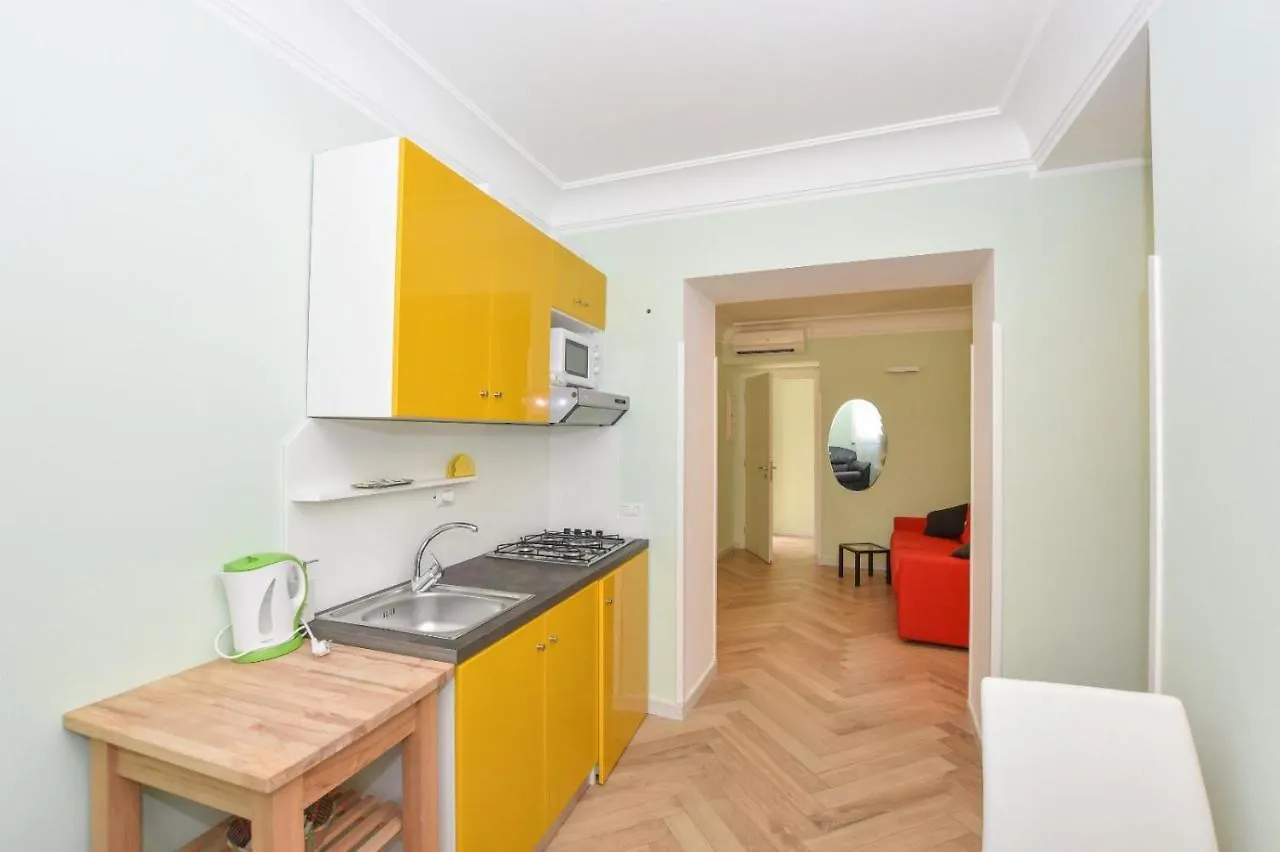 Carpe Diem: Amalfi Center Apartment with Sea Proximity
